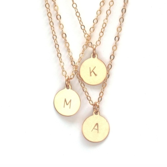 Initial "E" gold necklace - 14k gold - Picture 1 of 4